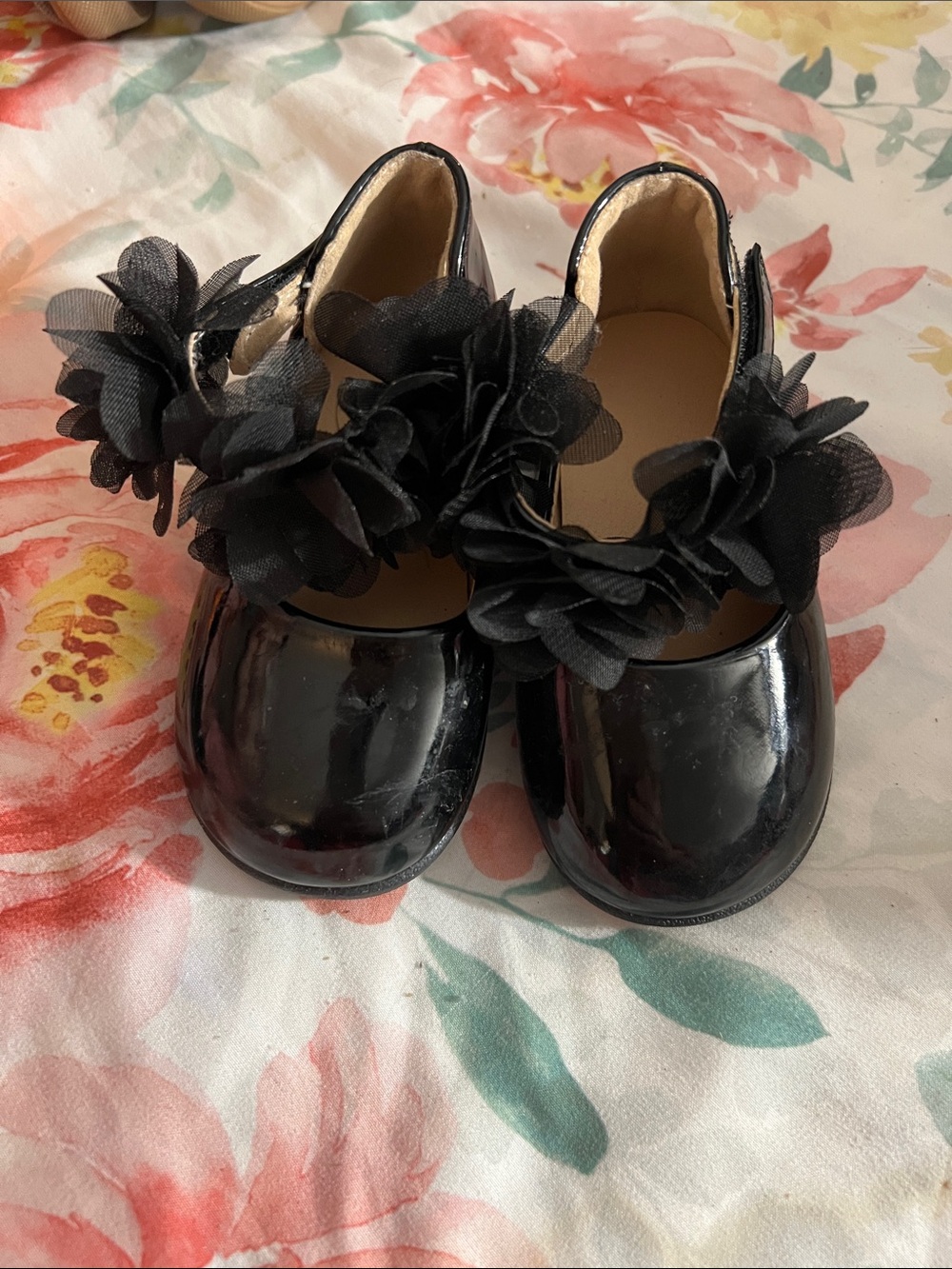 Classic Toddler Mary Jane Shoes with Black Floral Accent